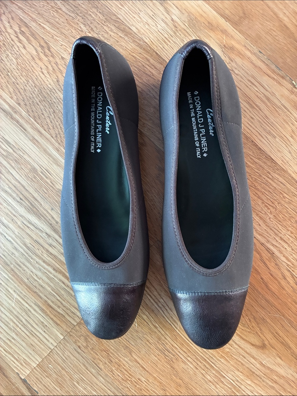 Donald J Pliner Halo Crepe Calf Leather Brown Couture Sz 6.5 Ballet Flats Italy